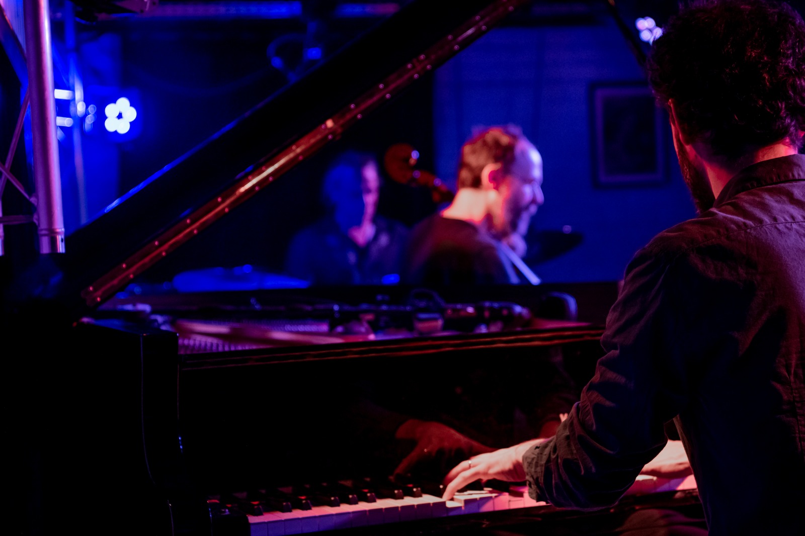 Yeliz Trio - Histoire